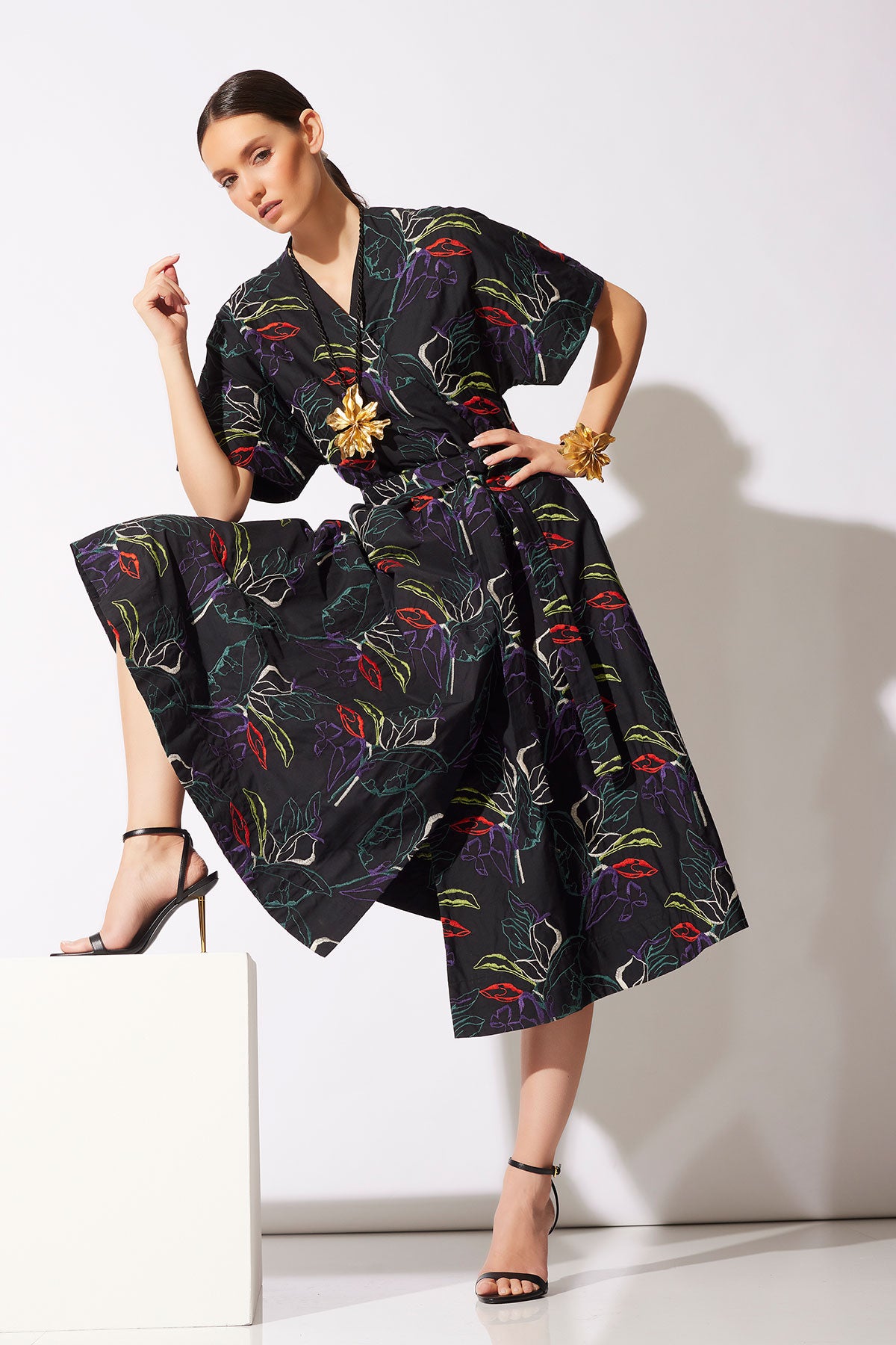 Yoru Embroidered Cotton Poplin Kimono Wrap Dress Yoru Embroidered Cotton Poplin Kimono Wrap Dress