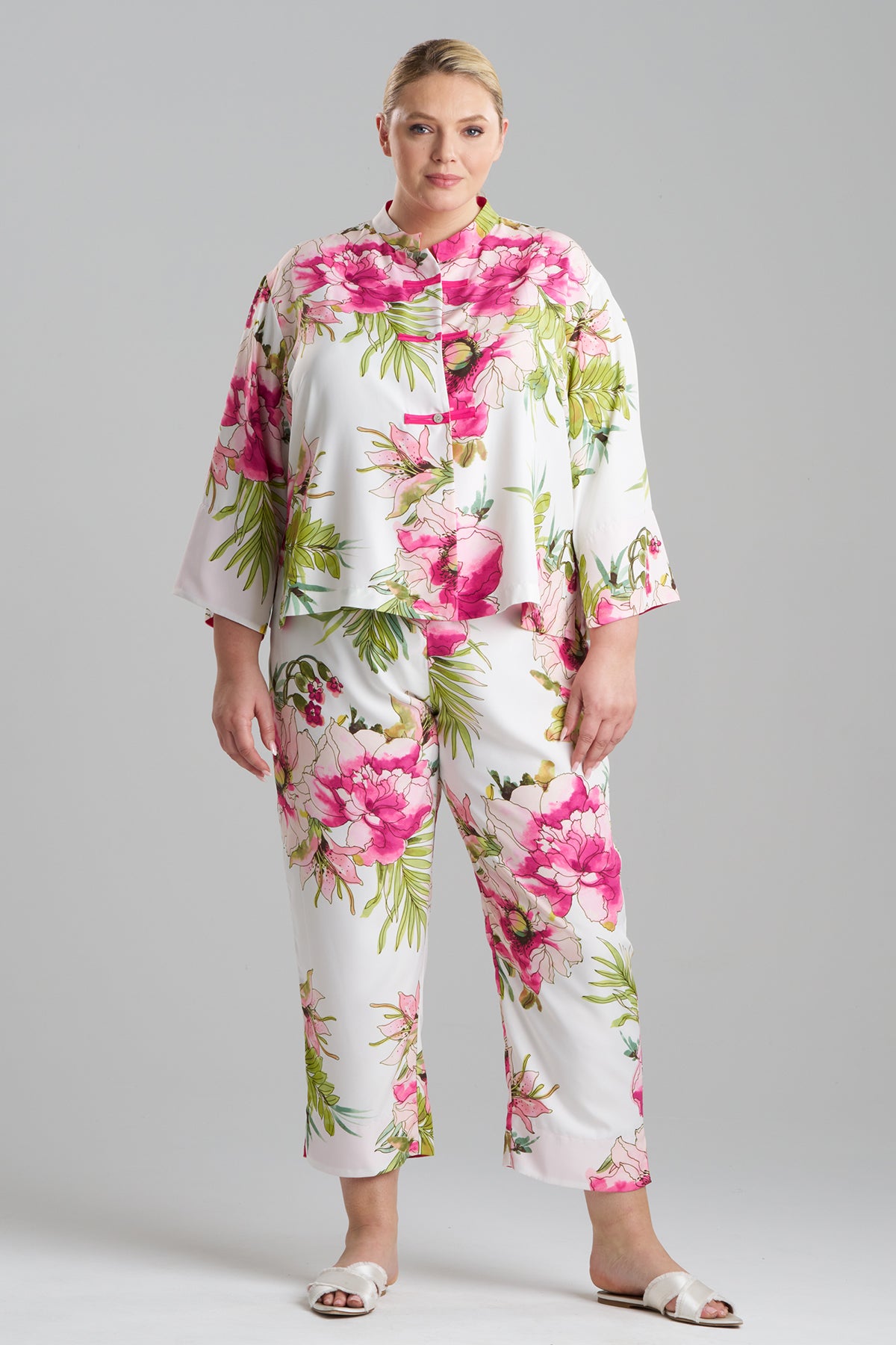 Natori Sonomi Mandarin PJ Length: 22, Inseam Natori Sonomi Mandarin PJ Length: 22, Inseam