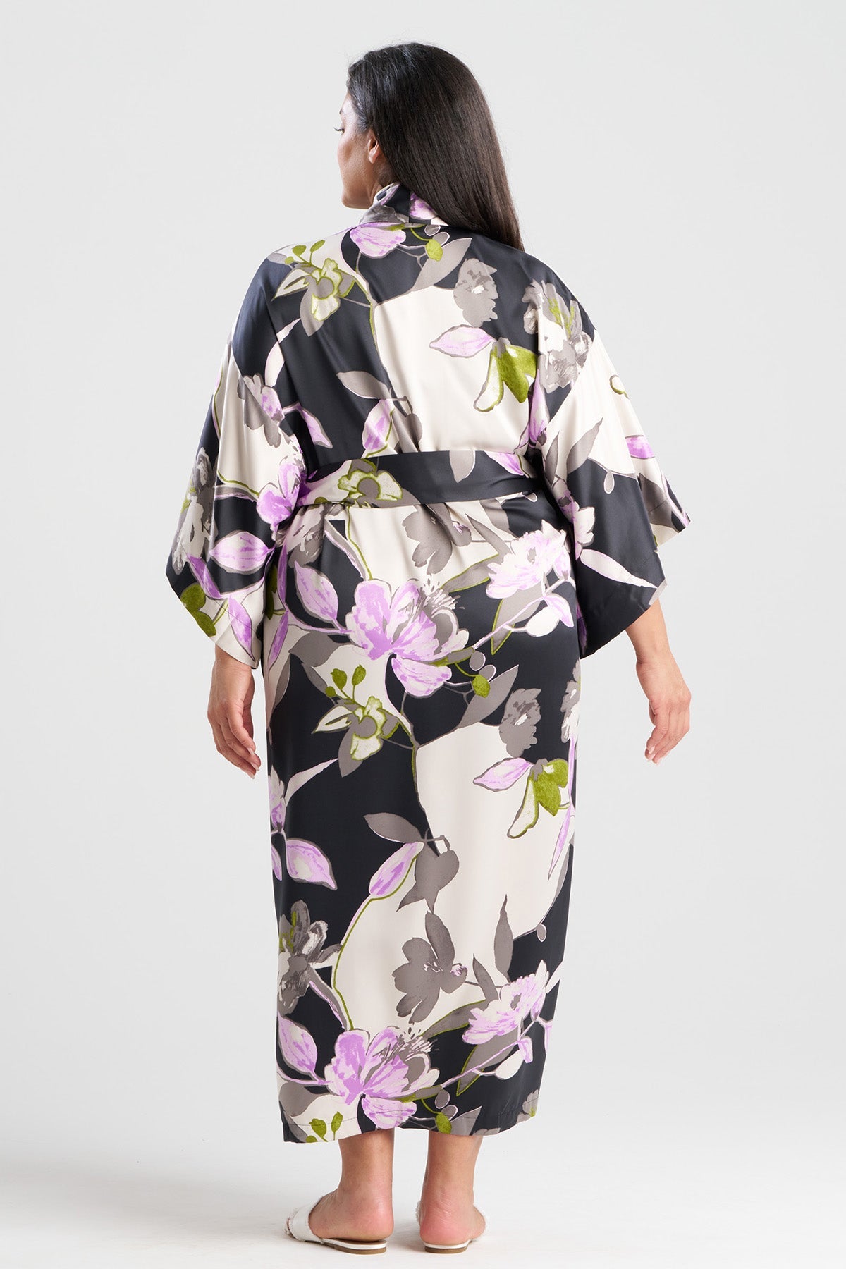 Kusaibi Robe Tsubaki Satin Robe